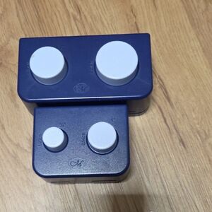 Creative Memories Blue and White Circle Punch Set